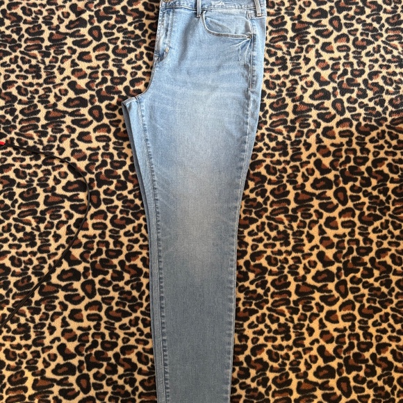 Old Navy Mid Rise Rockstar Jeans, Size 16 - Picture 4 of 5